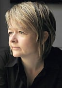 Sarah Waters Profile Picture