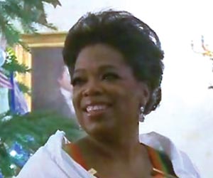 The Sun Does Shine in 22 Years of Oprah's Book Club = We’ll Read What She's Reading, Please