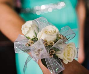 Pretty Amy in 10 Fictional Proms