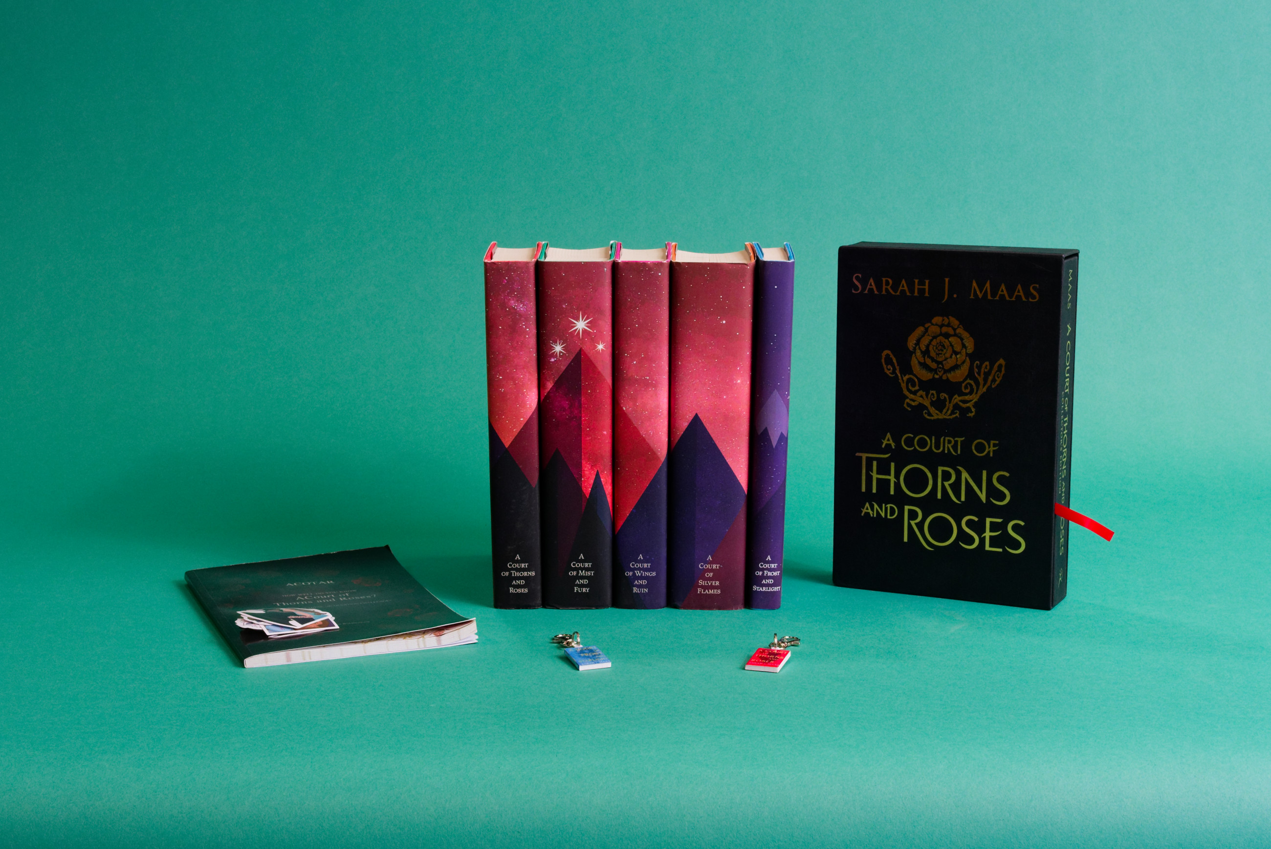 A Court of Thorns and Roses Grand Prize Giveaway Pack
