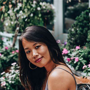 Ana Huang Profile Picture