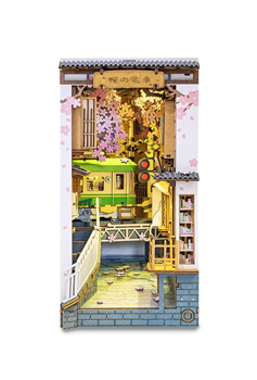 Sakura Densya Book Nook